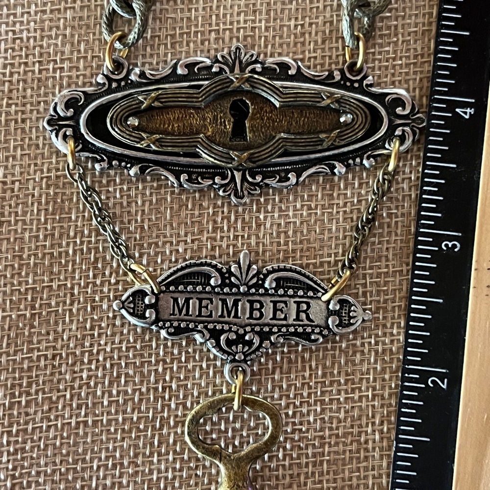 Vintage Style Keyhole Necklace